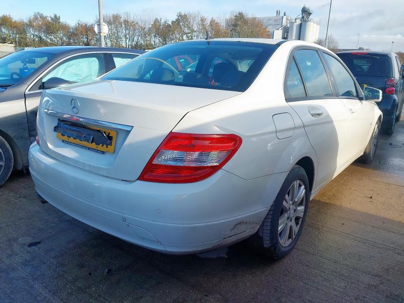 2010 MERCEDES-BENZ C CLASS C180 CGI BLUEEFFICIENCY EXECUTIVE SE 4DR AUTO