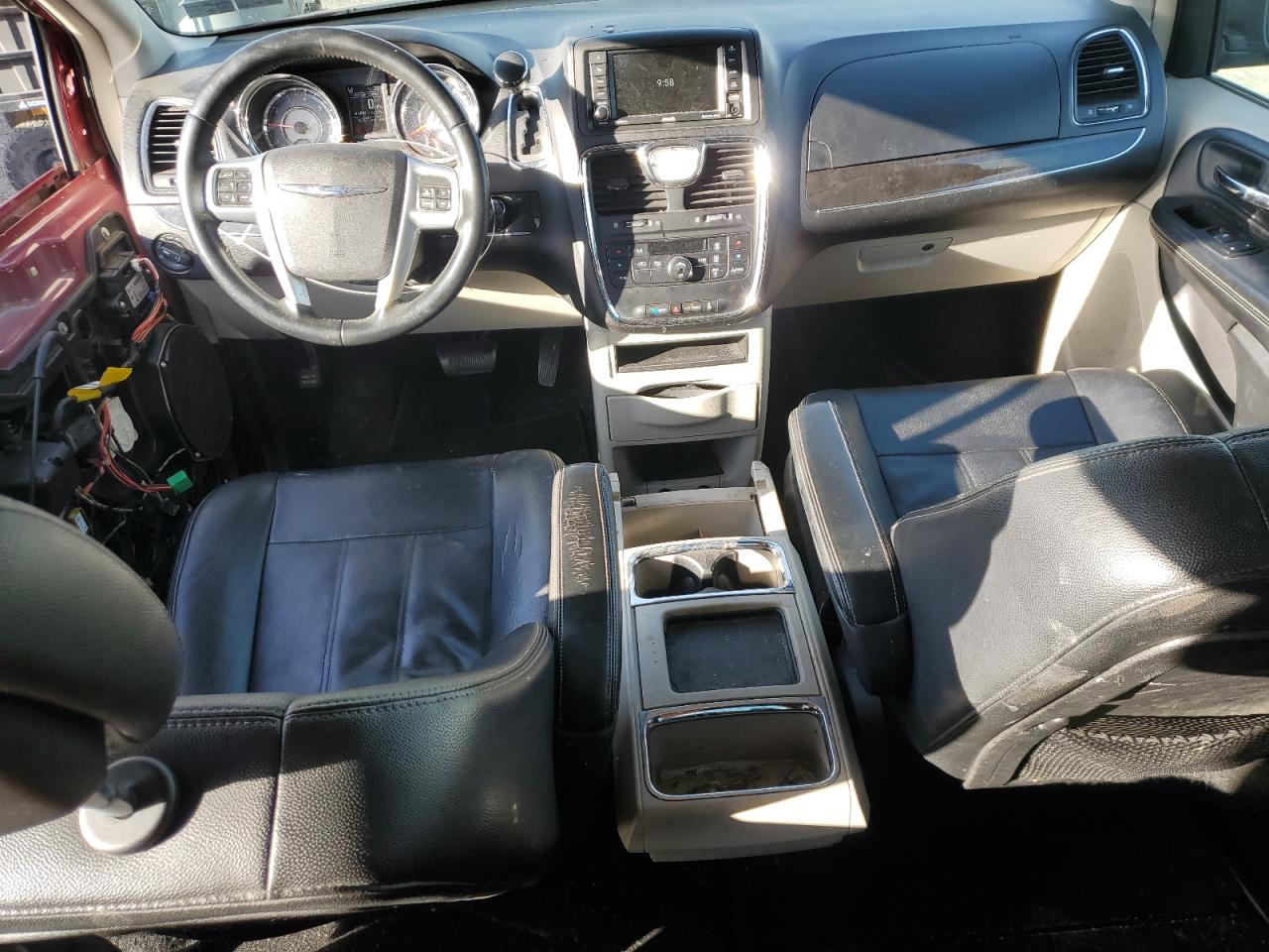 2013 Chrysler Town & Country Touring VIN: 2C4RC1BG8DR744309 Lot: 92045635