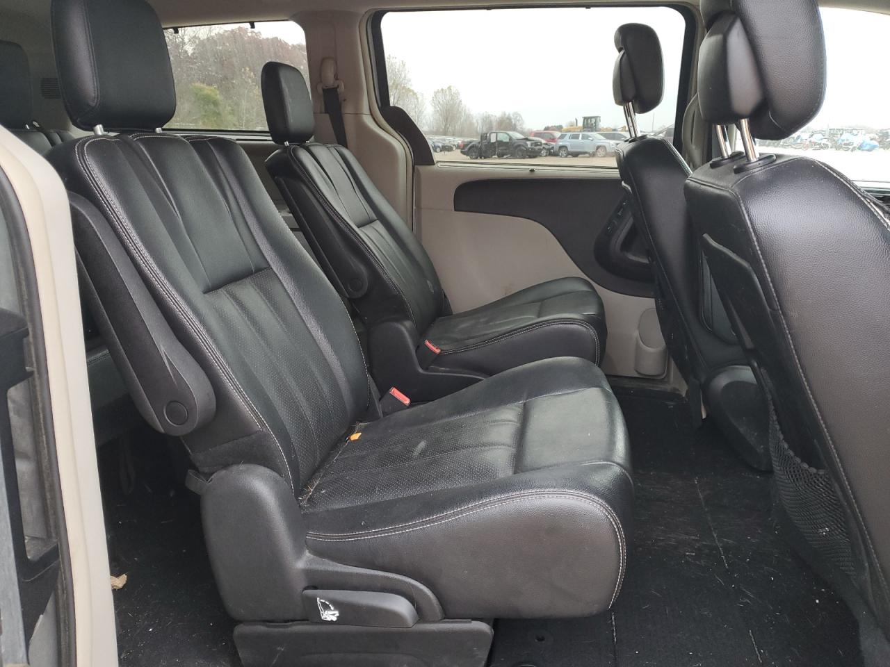 2015 Chrysler Town & Country Touring L VIN: 2C4RC1CG6FR597280 Lot: 91374775