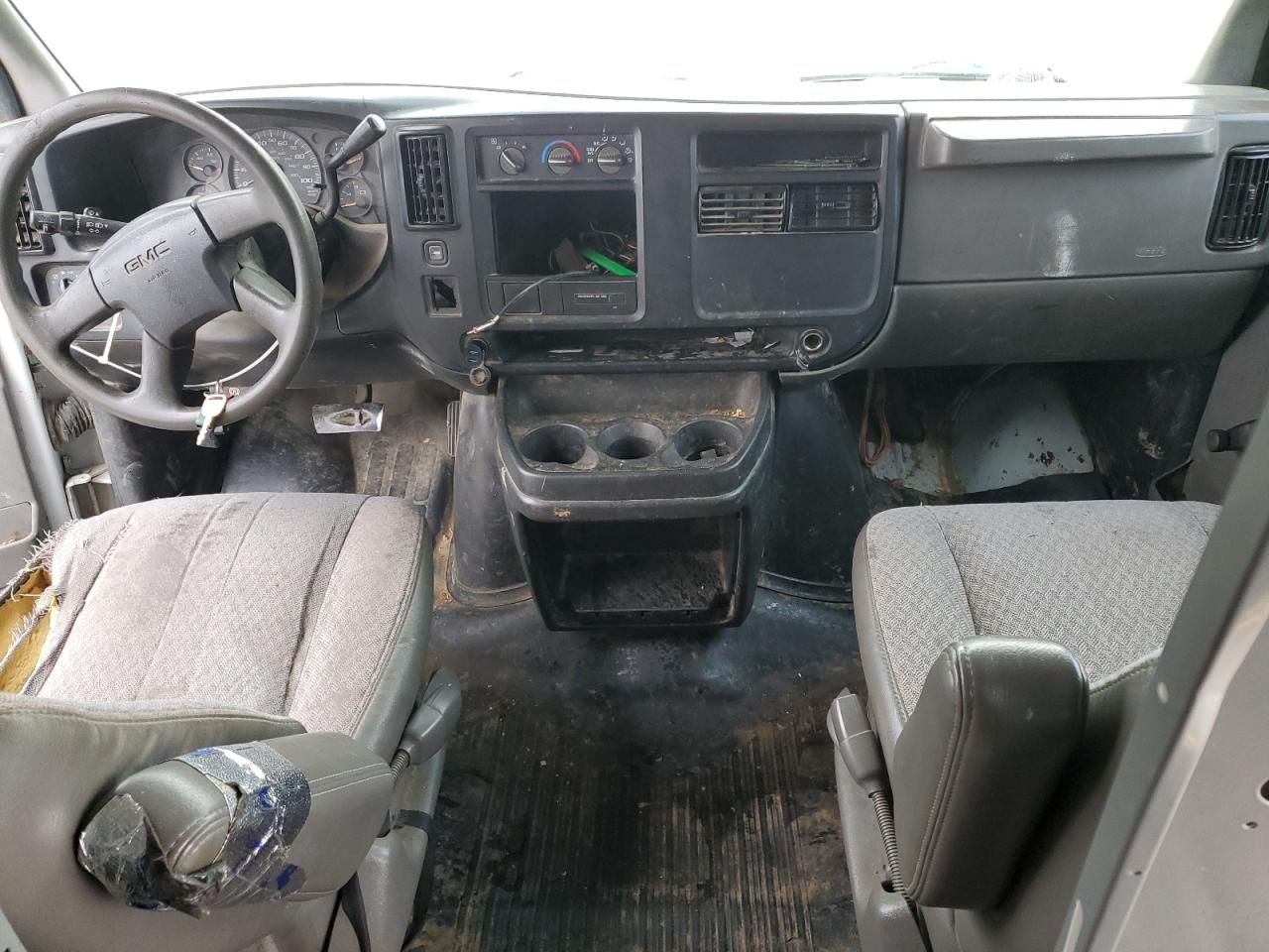 2006 GMC Savana G1500 VIN: 1GTFG15T561176396 Lot: 93899175