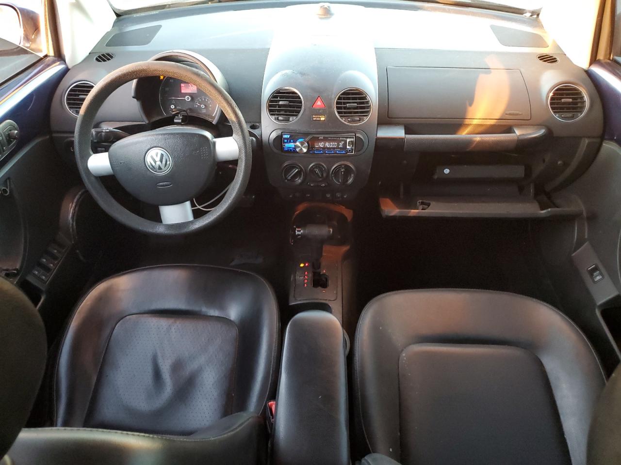 2006 Volkswagen New Beetle Convertible Option Package 1 VIN: 3VWRF31Y66M313875 Lot: 91973495