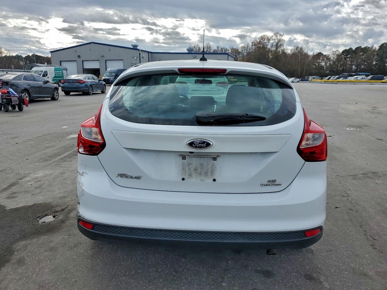 2014 Ford Focus Se VIN: 1FADP3K23EL323189 Lot: 94476455