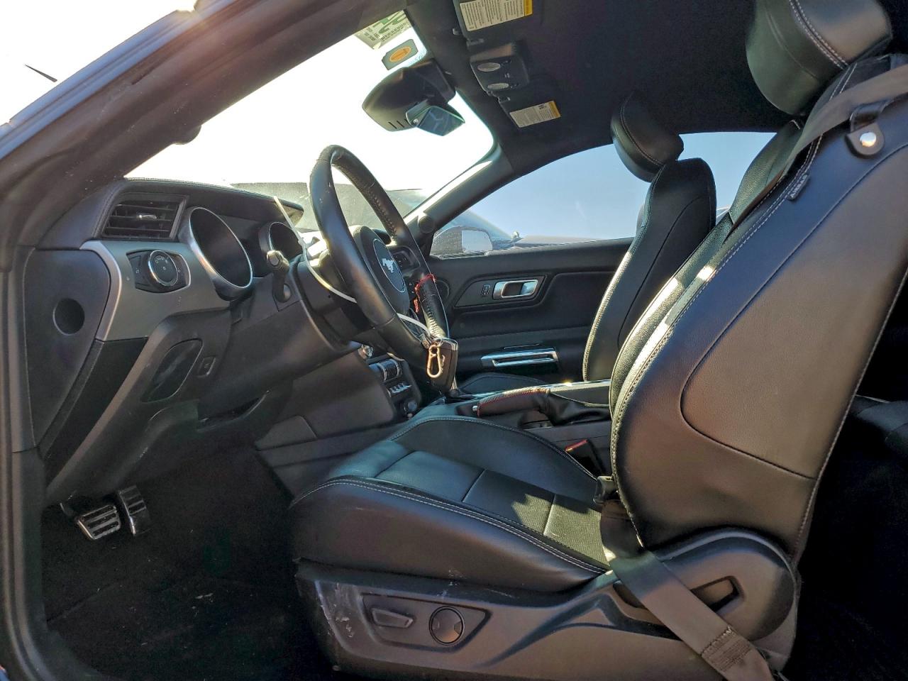 2022 Ford Mustang VIN: 1FA6P8TH1N5136272 Lot: 94281695