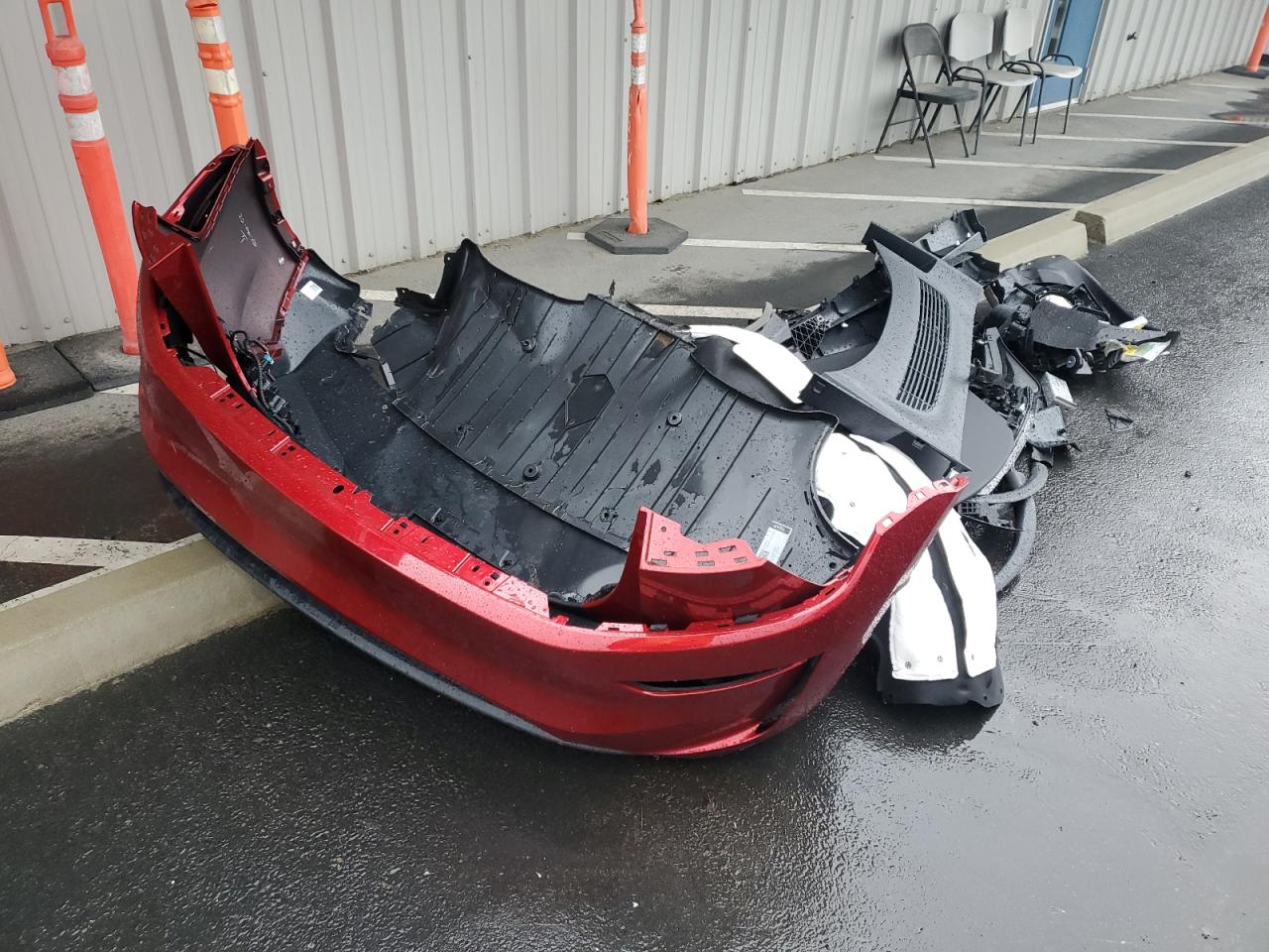 2026 Tesla Model Y VIN: 7SAYGDED8TF402875 Lot: 93021305