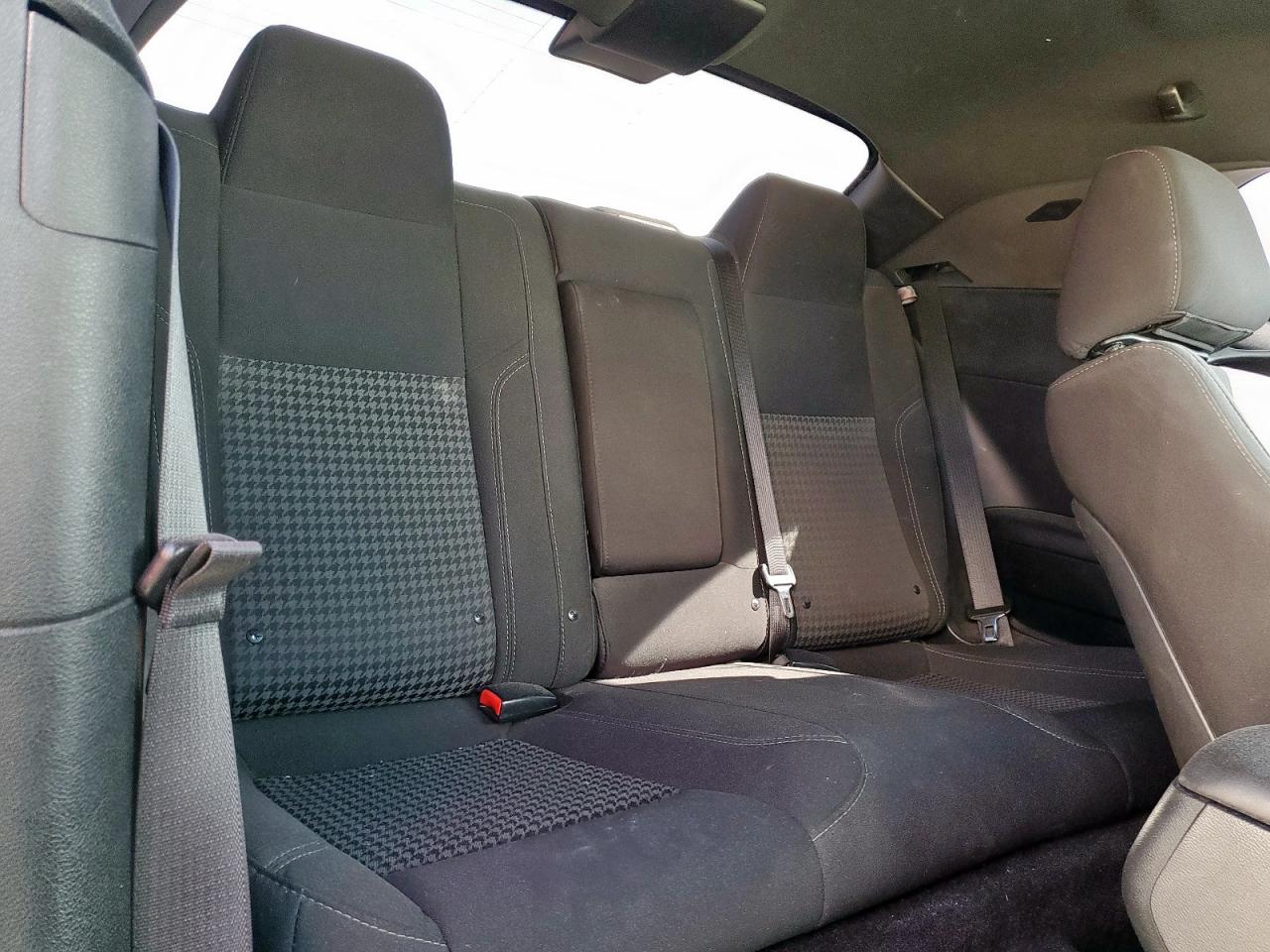 2017 Dodge Challenger Sxt VIN: 2C3CDZAG6HH555046 Lot: 92856285