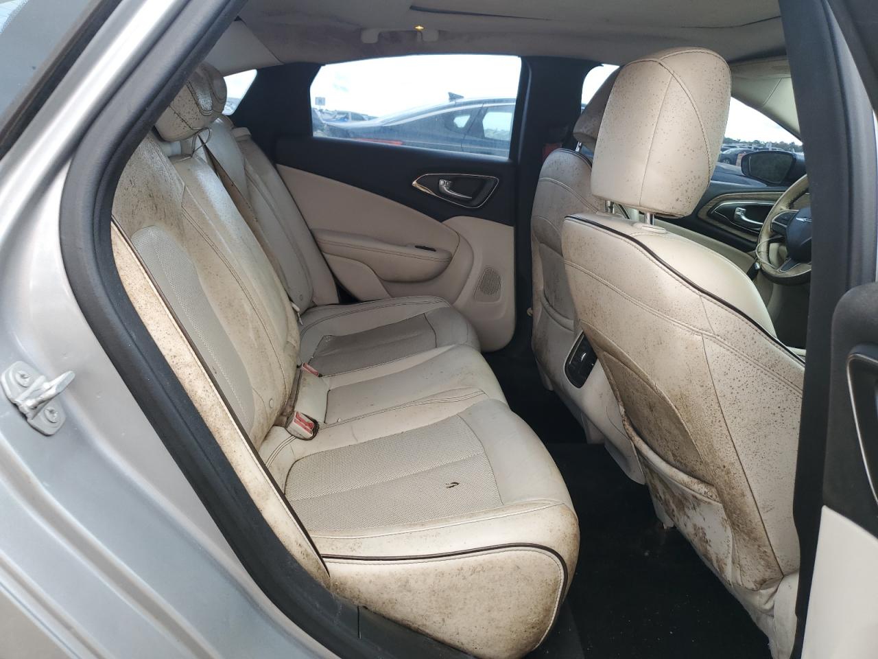 2015 Chrysler 200 C VIN: 1C3CCCCB6FN664208 Lot: 92254875