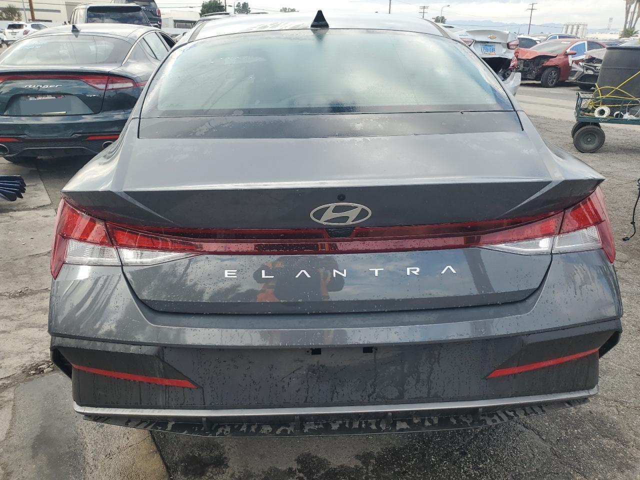 2025 Hyundai Elantra Se VIN: KMHLL4DG8SU912966 Lot: 91165125