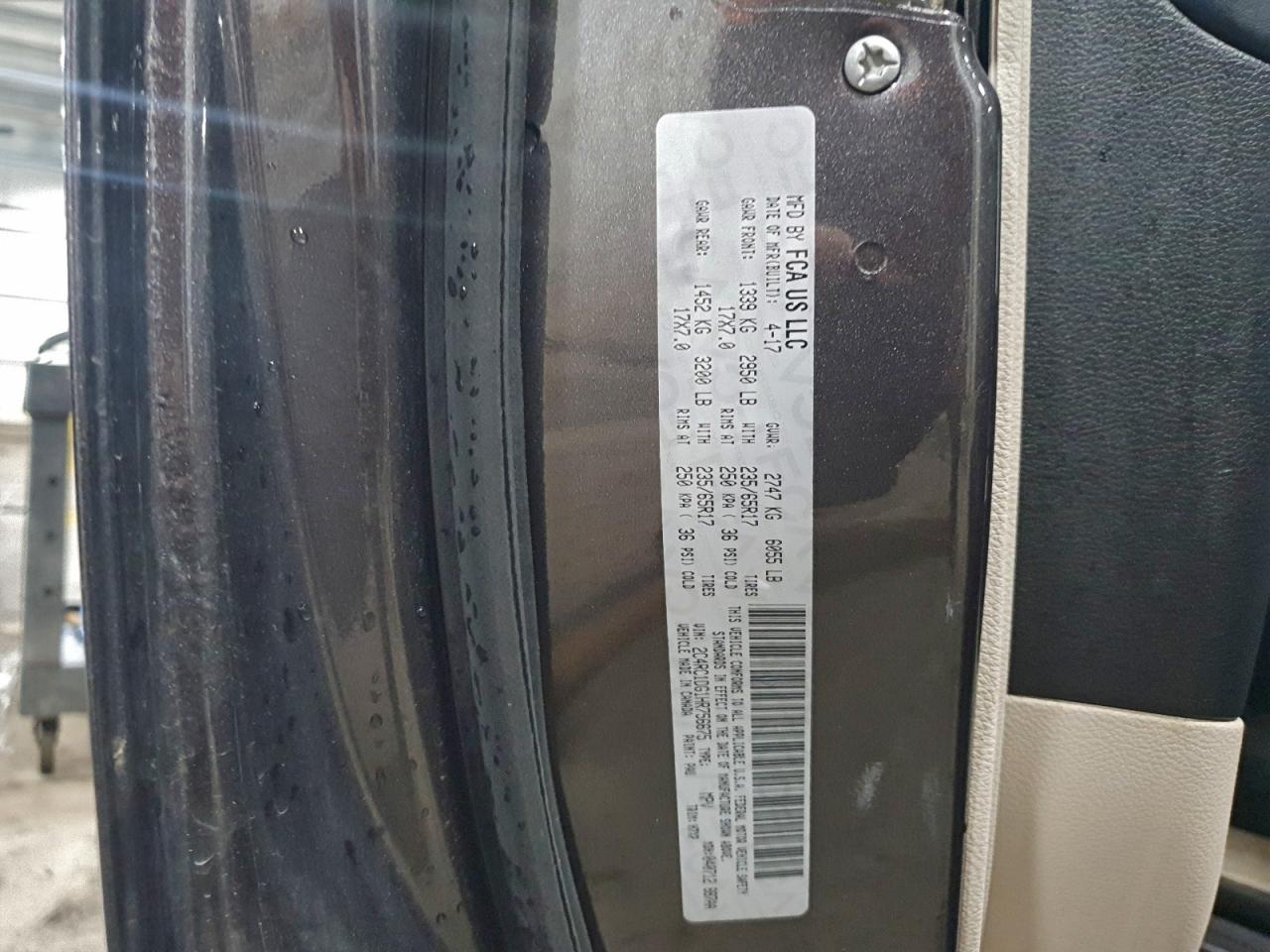 2017 Chrysler Pacifica Touring VIN: 2C4RC1DG1HR756675 Lot: 94343845