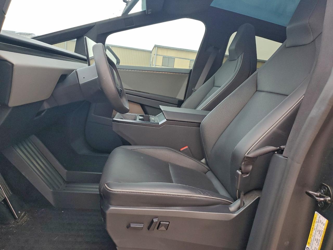 2024 Tesla Cybertruck VIN: 7G2CEHED1RA027614 Lot: 93330355