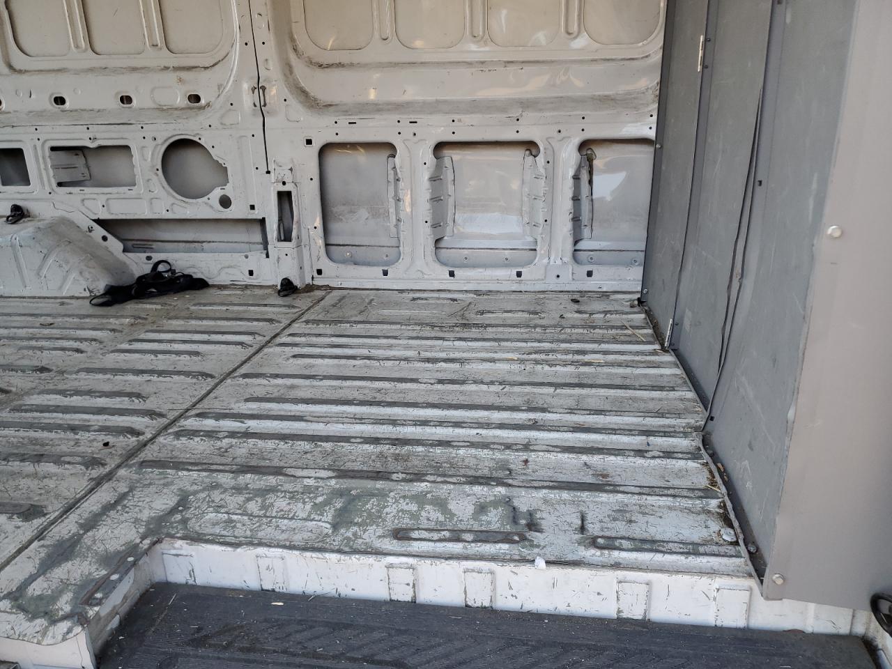 2019 Ford Transit T-250 VIN: 1FTYR3XM8KKA82523 Lot: 92921035