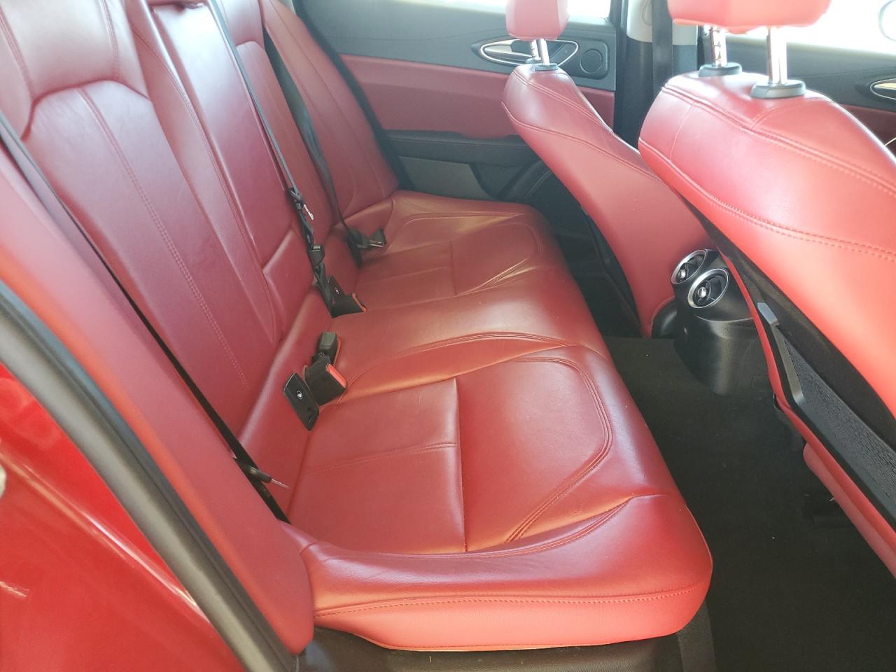 2017 Alfa Romeo Giulia Q4 VIN: ZARFAEDN6H7540990 Lot: 91786115