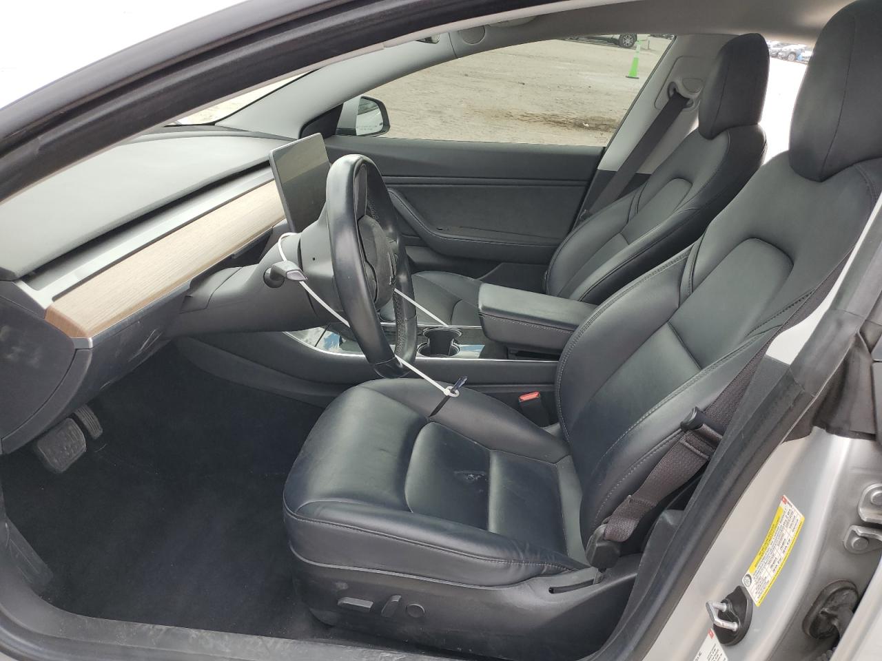 2018 Tesla Model 3 VIN: 5YJ3E1EB8JF069276 Lot: 92354225