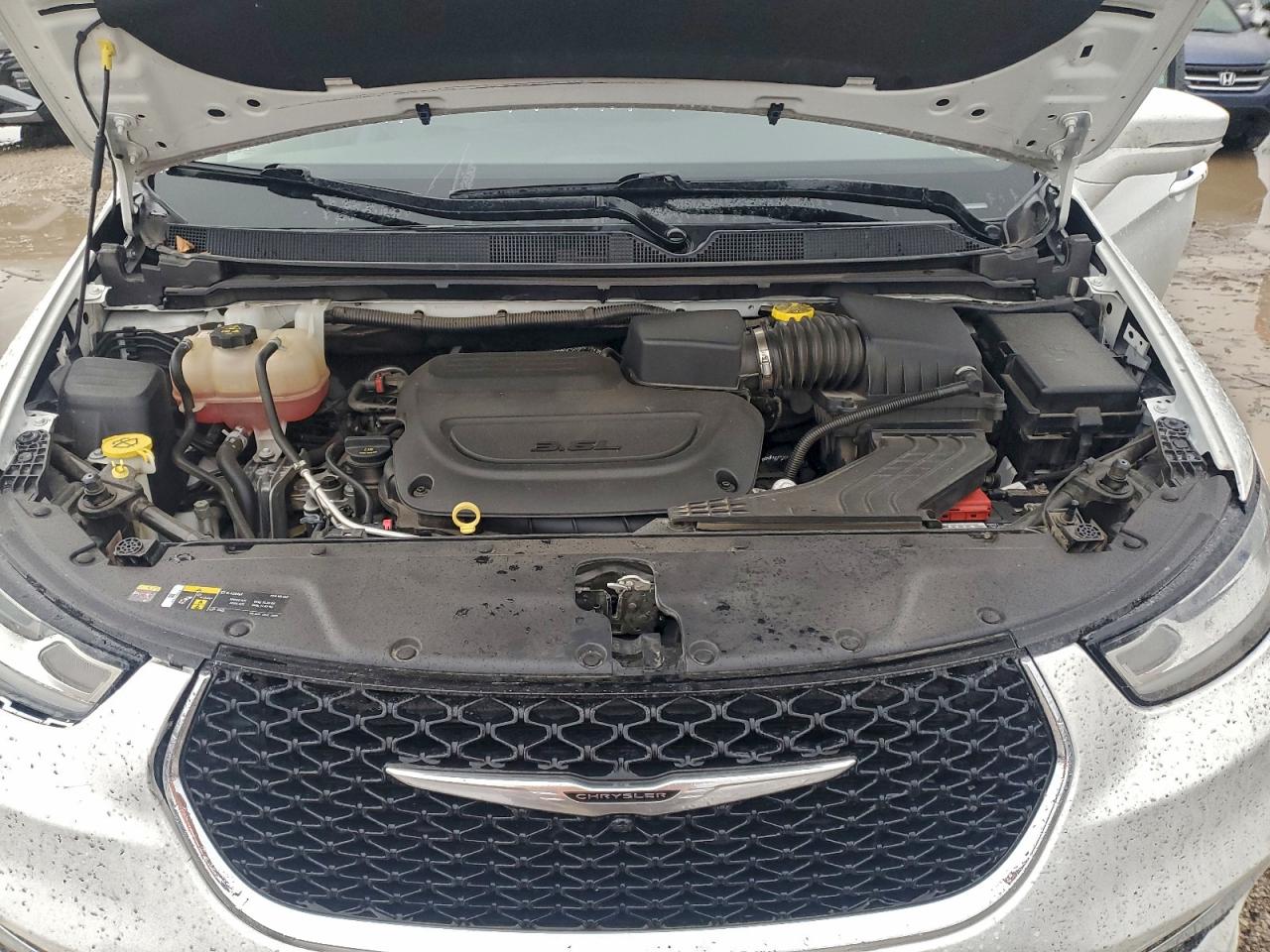 2022 Chrysler Pacifica Touring L VIN: 2C4RC1BG2NR215245 Lot: 93933105