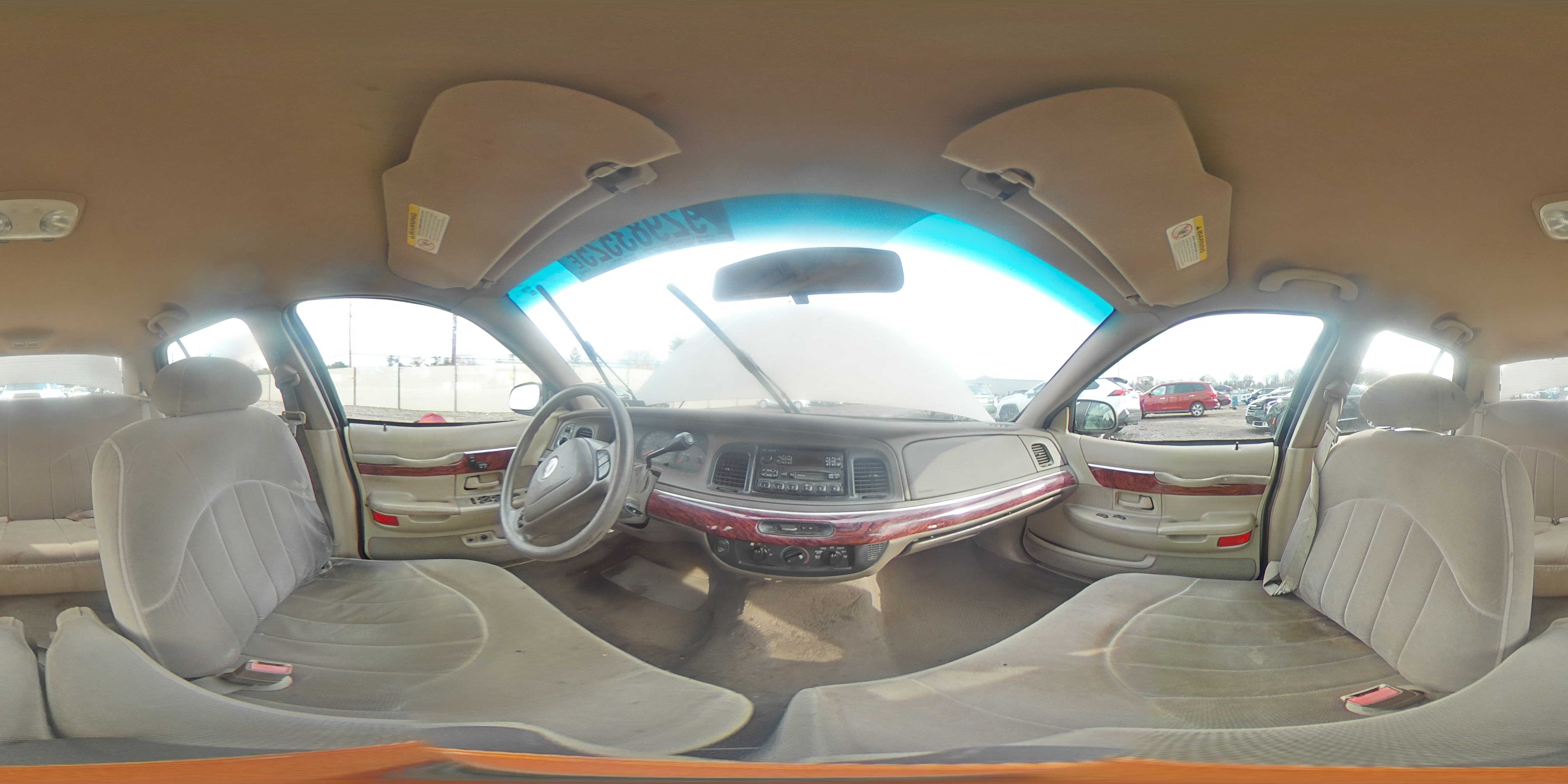 2001 Mercury Grand Marquis Gs VIN: 2MEFM74WX1X601262 Lot: 92983525