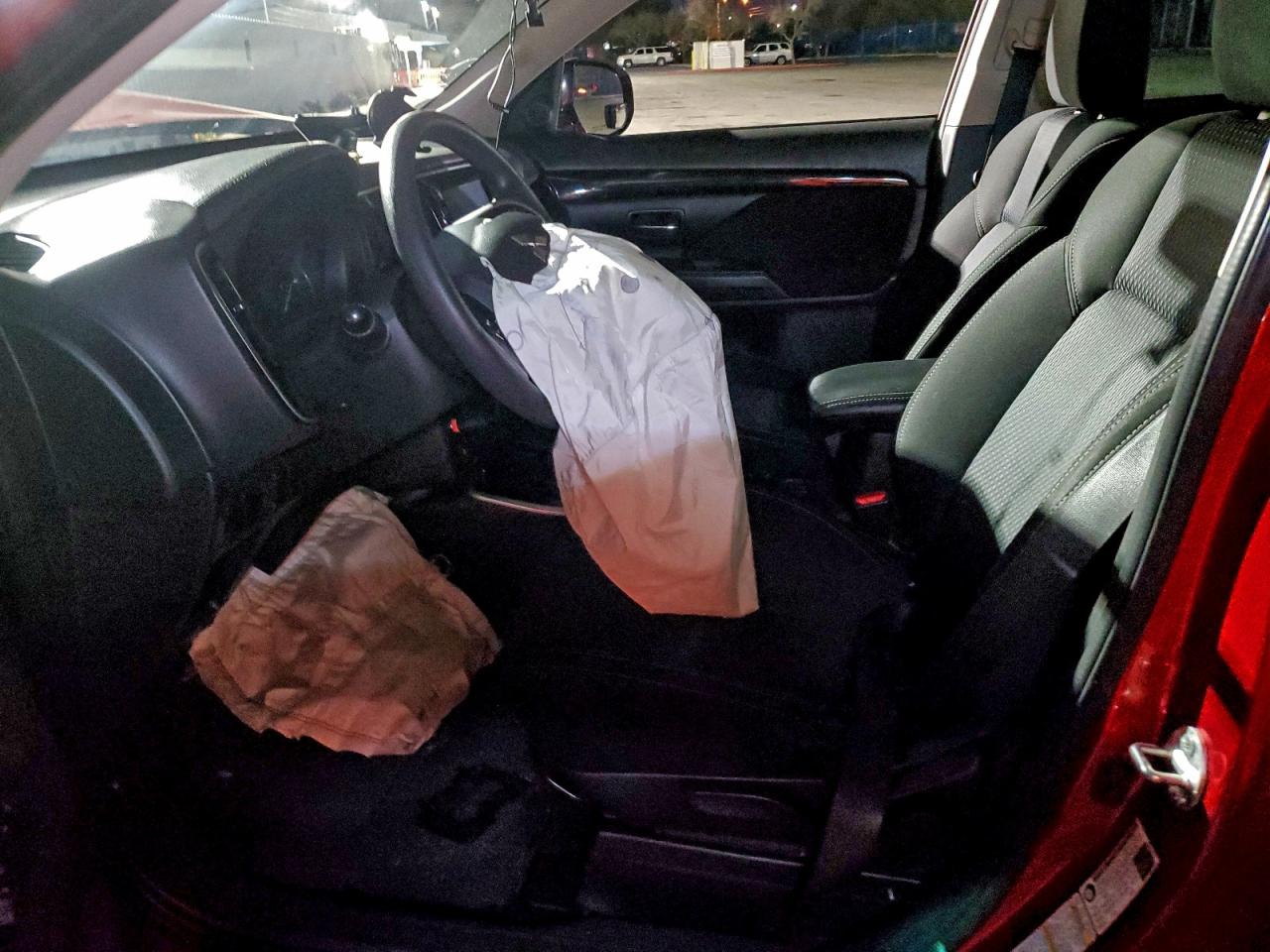 2019 Mitsubishi Outlander VIN: 009075 Lot: 94814545