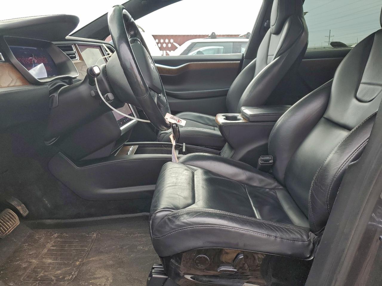 2016 Tesla Model X VIN: 5YJXCDE2XGF030366 Lot: 92515505