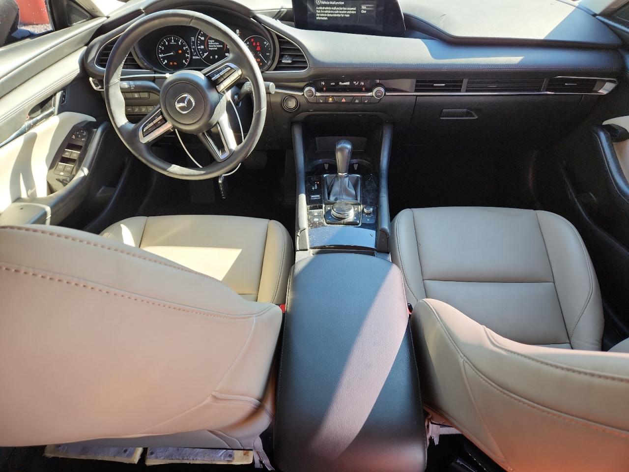 2022 Mazda 3 Preferred VIN: 3MZBPACL9NM313954 Lot: 92898985