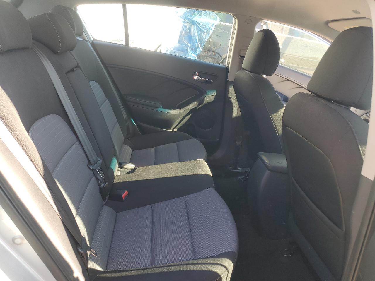 2016 Kia Forte Ex VIN: KNAFX5A81G5635360 Lot: 92906945