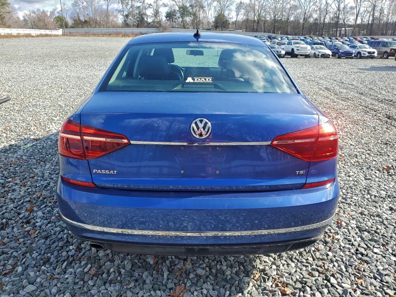 2017 Volkswagen Passat R-Line VIN: 1VWDT7A32HC018484 Lot: 94668955