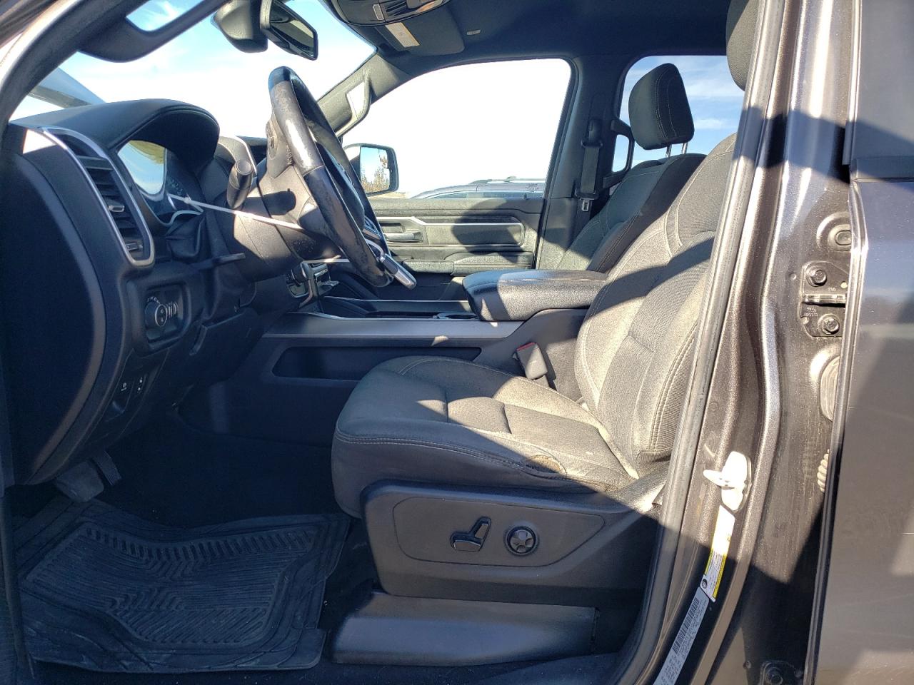 2019 Ram 1500 Big Horn/Lone Star VIN: 1C6RRFFG5KN742282 Lot: 90844535