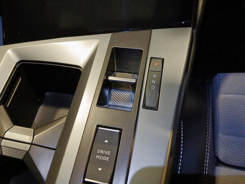 2025 VAUXHALL GRANDLAND 157KW ULTIMATE 73KWH 5DR AUTO [PANORAMIC ROOF]