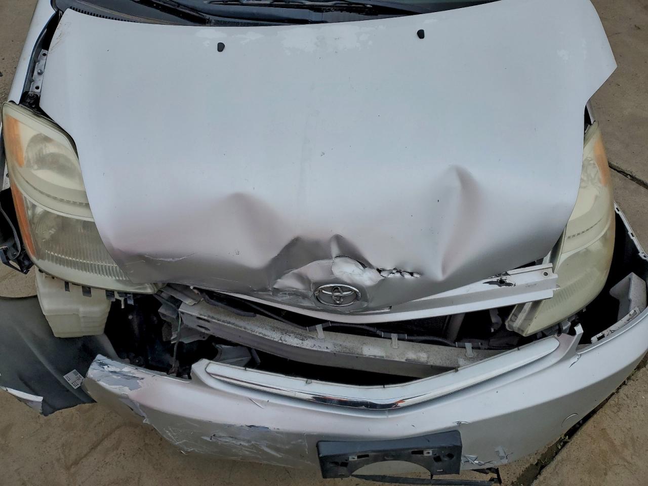 2007 Toyota Prius VIN: JTDKB20U677564660 Lot: 93736105