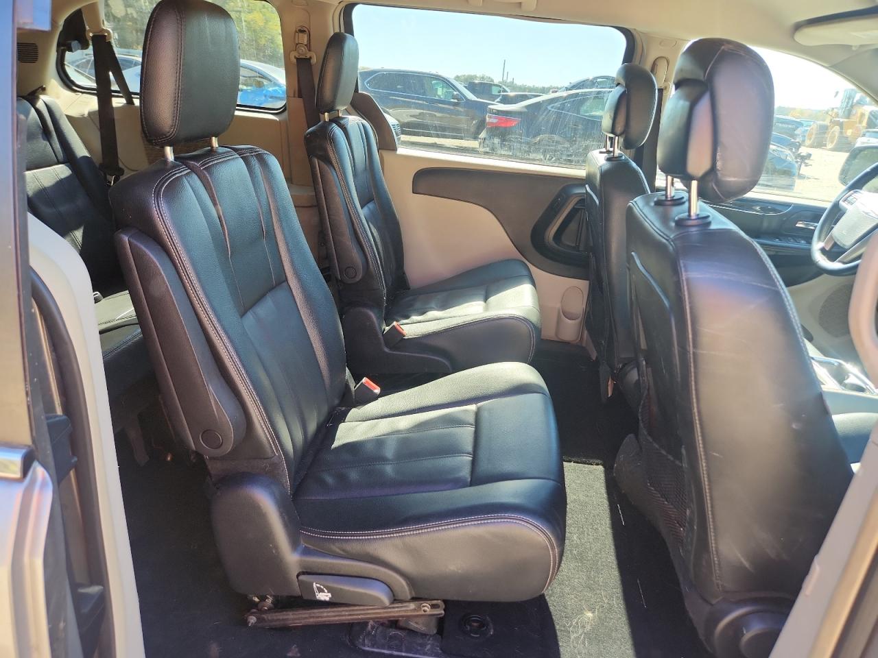 2016 Chrysler Town & Country Touring VIN: 2C4RC1BG4GR229294 Lot: 91507615