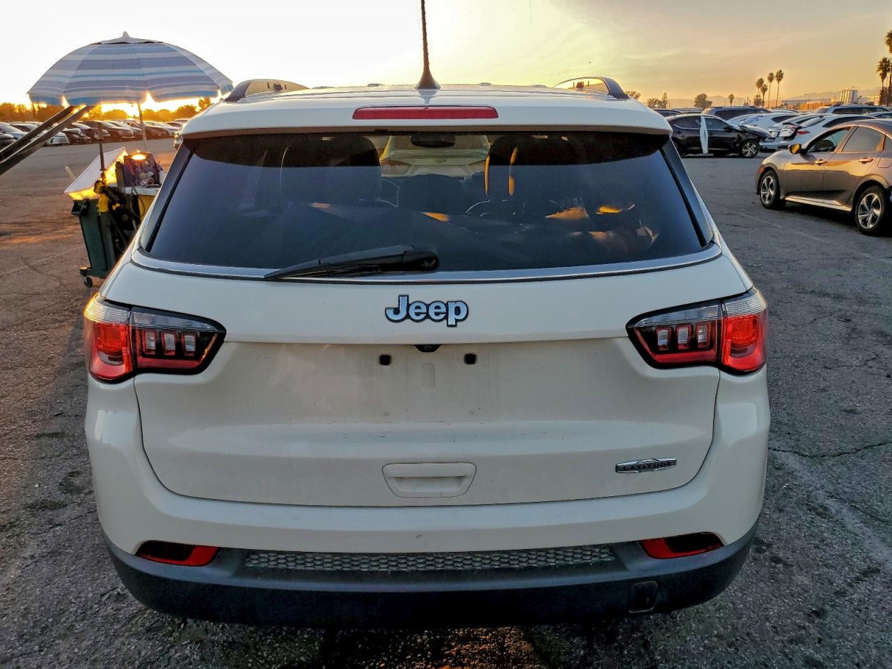 2019 Jeep Compass Latitude VIN: 3C4NJCBB1KT699308 Lot: 94497035