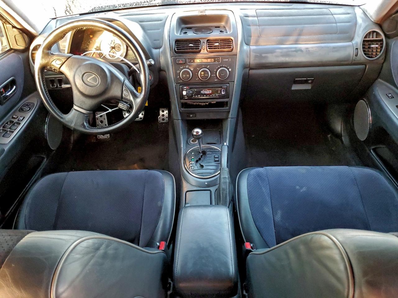 2003 Lexus Is 300 VIN: JTHBD192830067309 Lot: 94232225