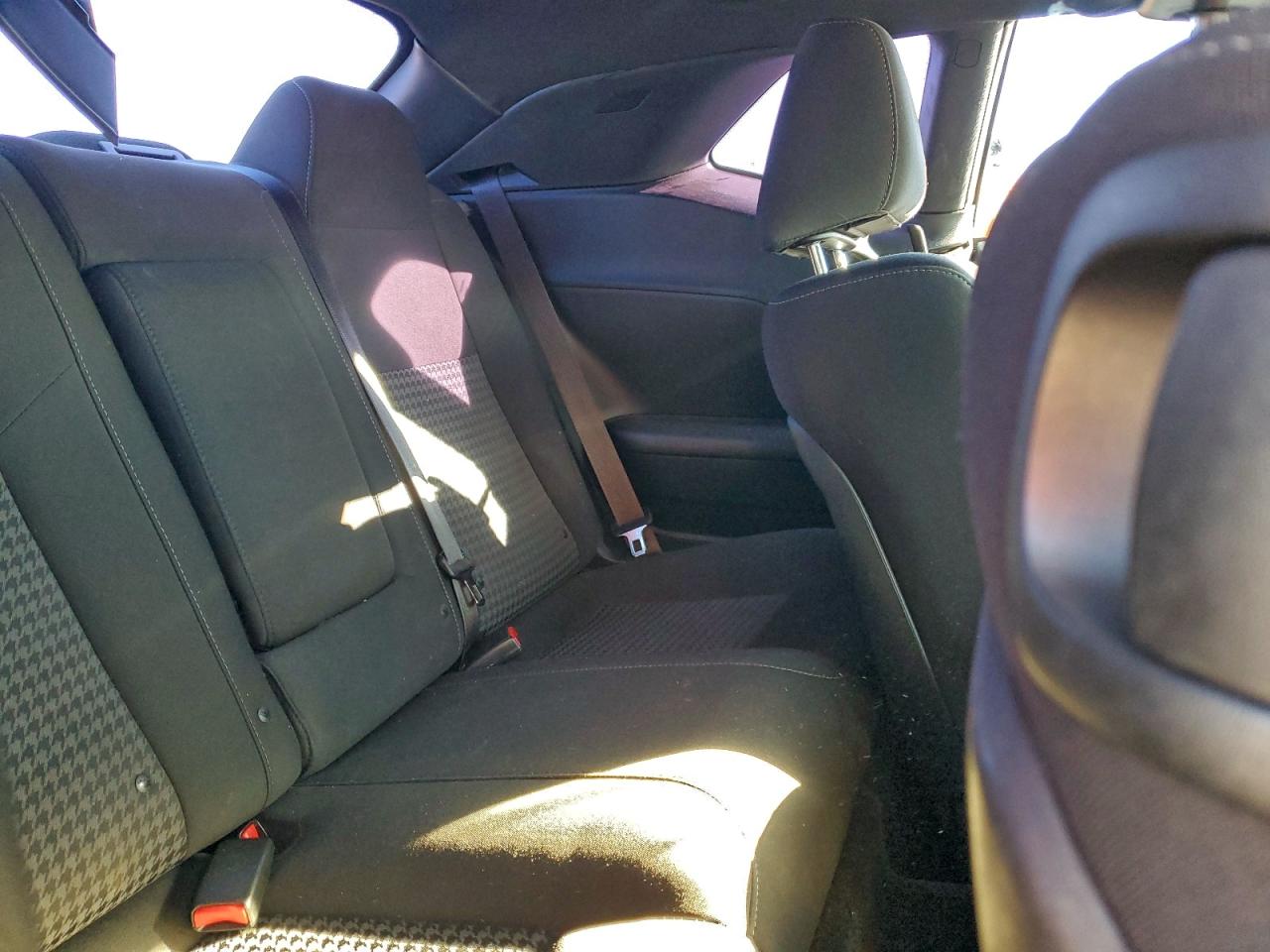 2017 Dodge Challenger R/T VIN: 2C3CDZBT3HH640034 Lot: 94390325