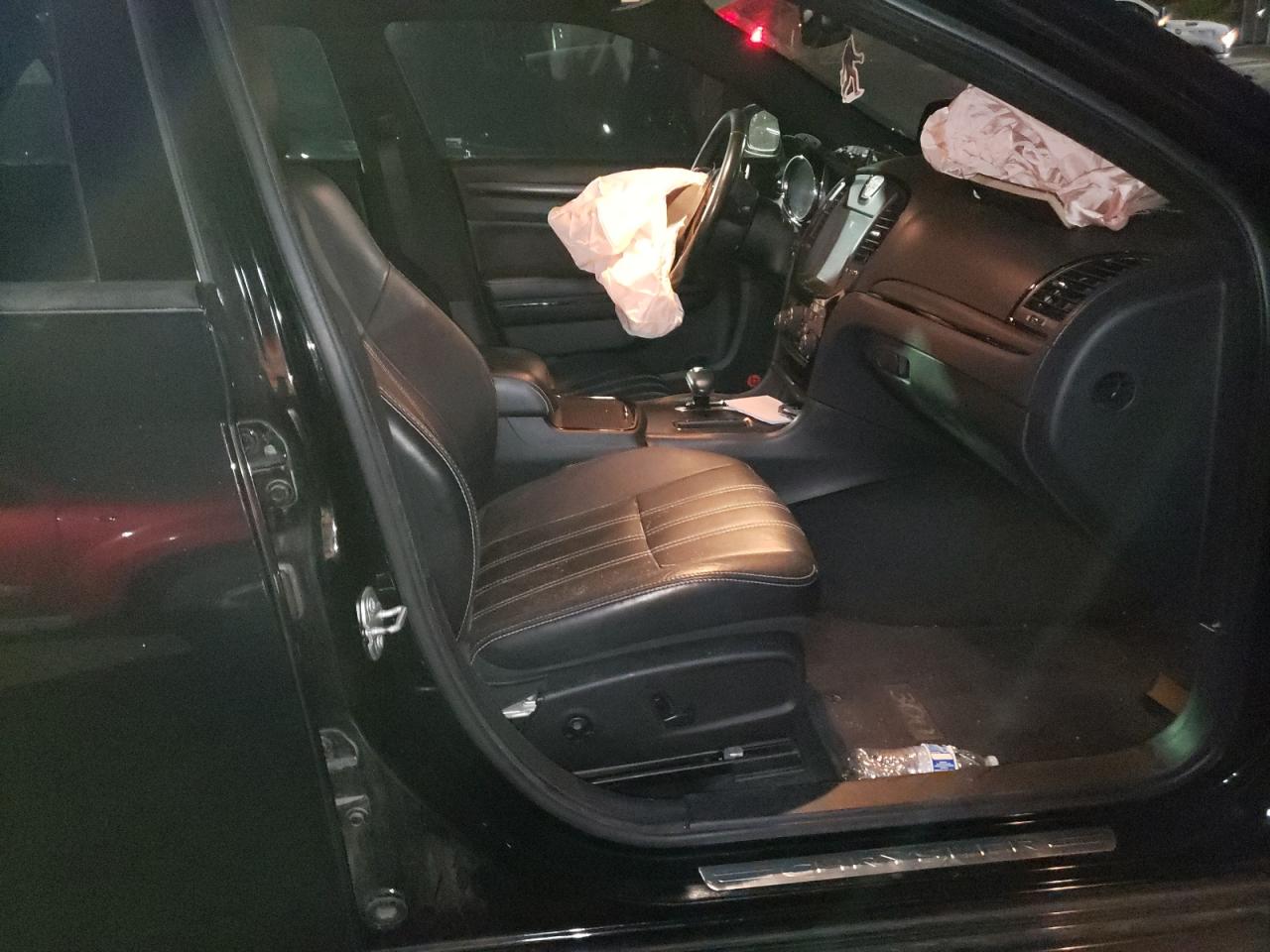 2014 Chrysler 300 S VIN: 340528 Lot: 91743945