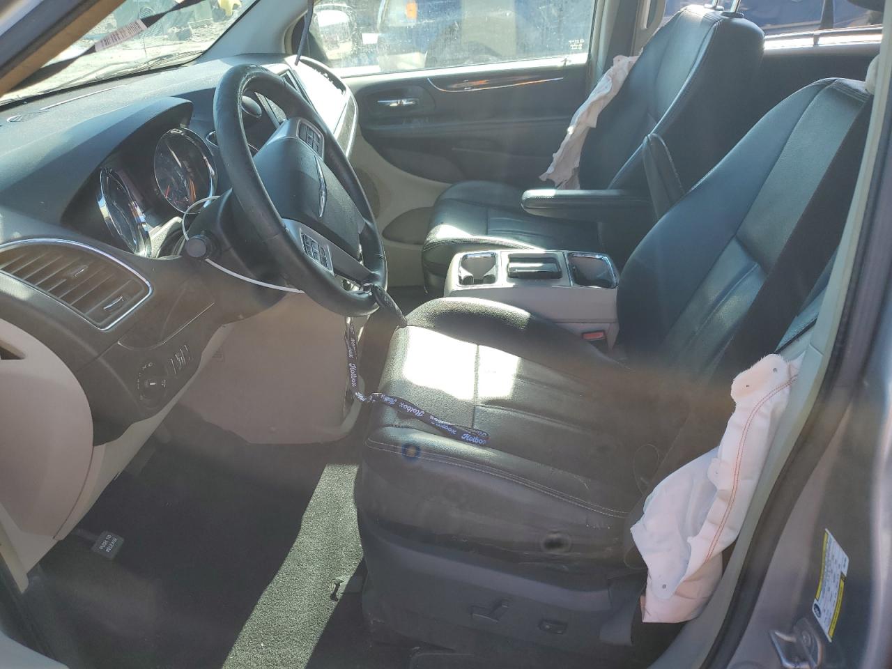 2015 Chrysler Town & Country Touring VIN: 2C4RC1BGXFR617631 Lot: 91092275