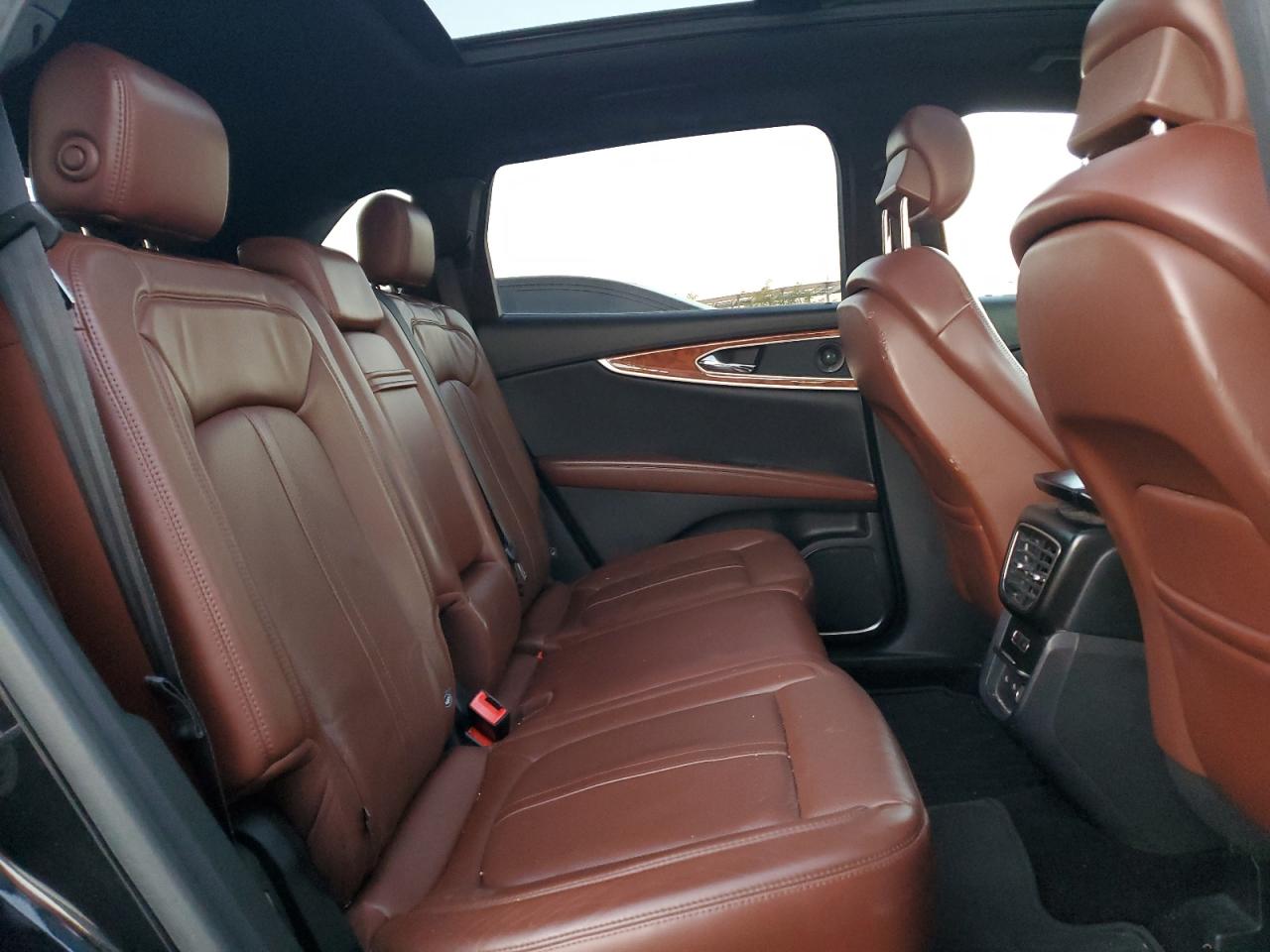 2016 Lincoln Mkx Reserve VIN: 2LMTJ8LR7GBL43822 Lot: 91390525