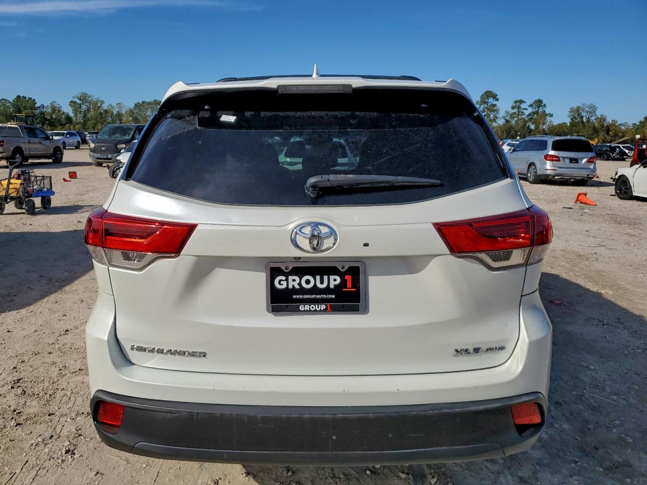 2018 Toyota Highlander Se VIN: 5TDJZRFH8JS817002 Lot: 94410685