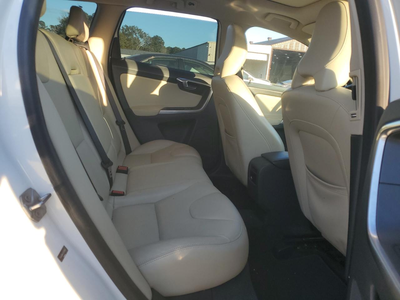 2016 Volvo Xc60 T5 Premier VIN: YV440MDK7G2911653 Lot: 92606125