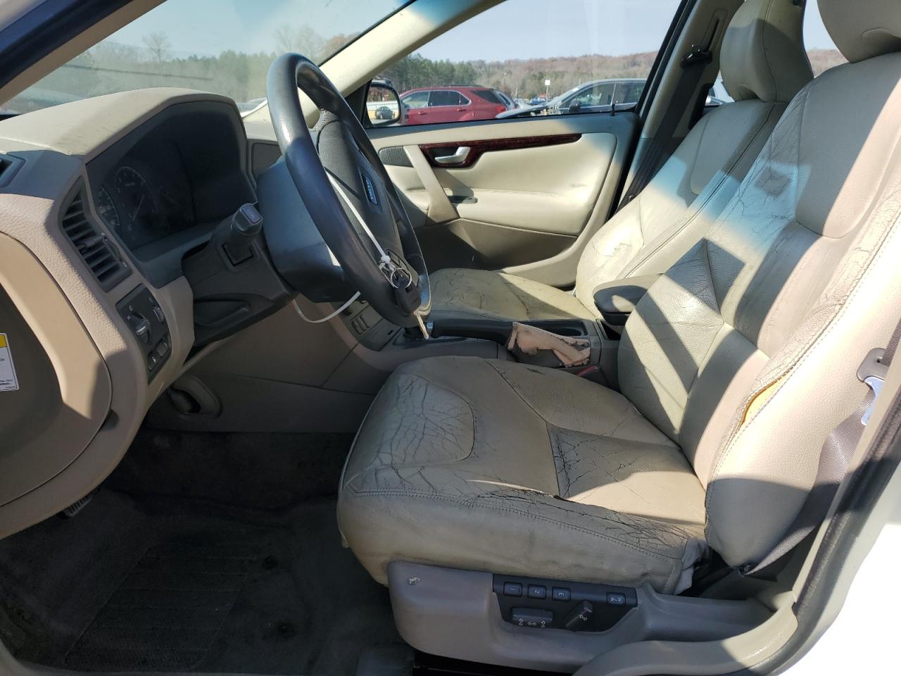 2002 Volvo V70 2.4T VIN: YV1SW58D722238540 Lot: 93523535