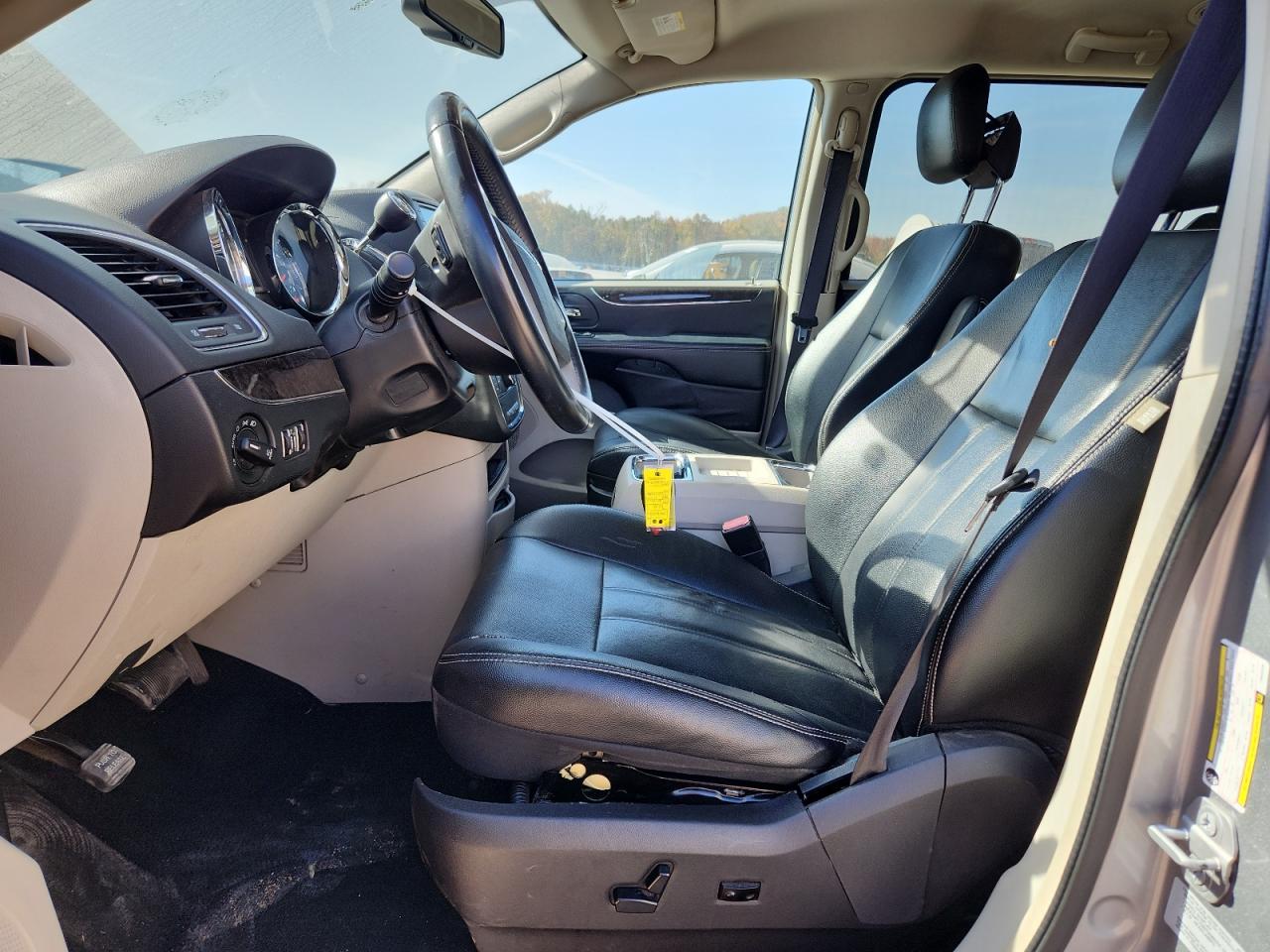 2015 Chrysler Town & Country Touring VIN: 2C4RC1BG4FR626339 Lot: 91774835