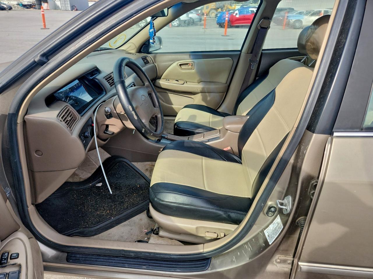 1999 Toyota Camry Le VIN: JT2BG22KXX0283752 Lot: 92368895