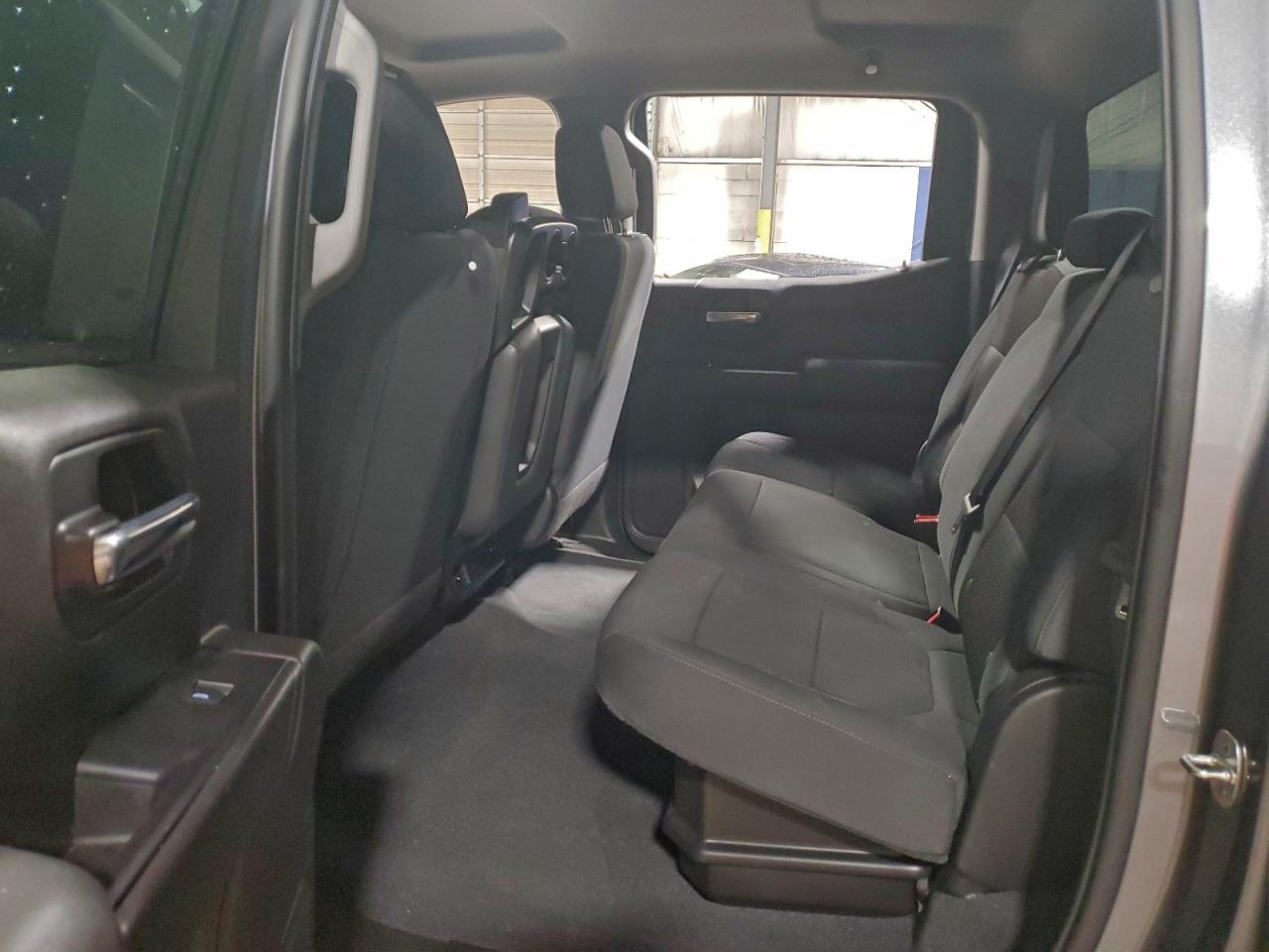 2021 Chevrolet Silverado K1500 Custom VIN: 3GCPYBEK8MG374628 Lot: 93759525