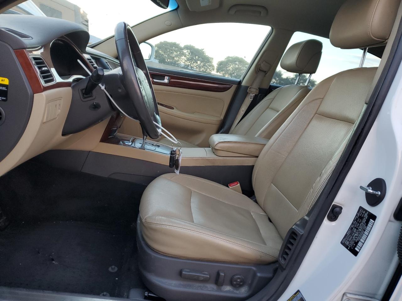 2012 Hyundai Genesis 3.8L VIN: KMHGC4DD2CU152607 Lot: 92529225