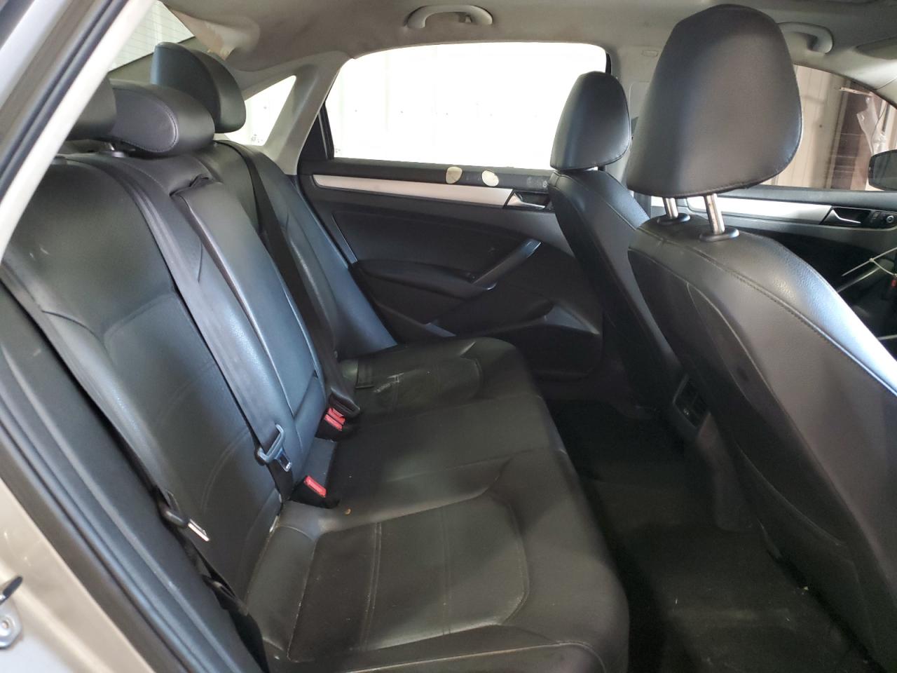 2013 Volkswagen Passat Se VIN: 1VWBP7A3XDC111047 Lot: 91461445