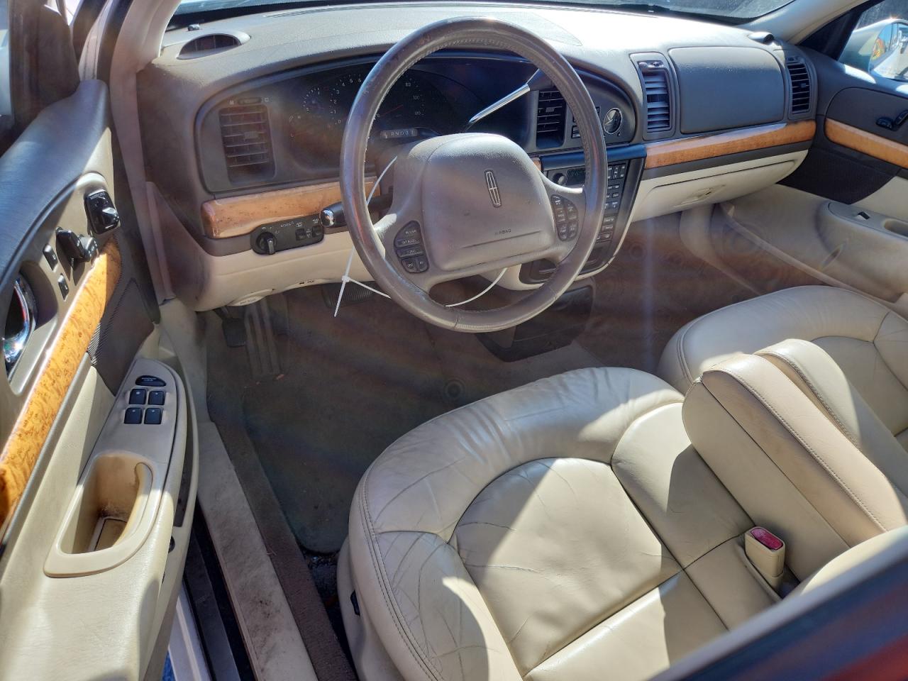 2002 Lincoln Continental VIN: 1LNHM97V72Y697857 Lot: 82723115