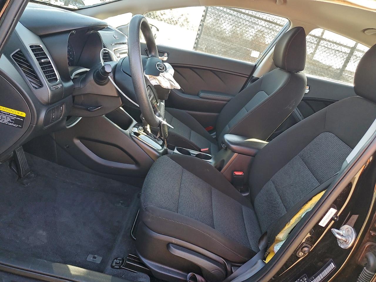 2017 Kia Forte Lx VIN: 3KPFK4A78HE110448 Lot: 94157435