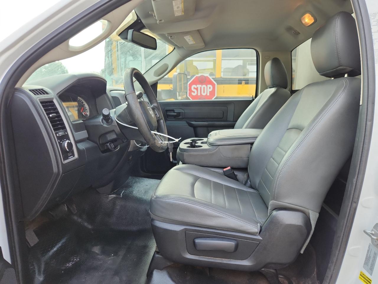 2016 Ram 3500 Box Truck VIN: 3C7WRSBJ7GG319423 Lot: 92054485