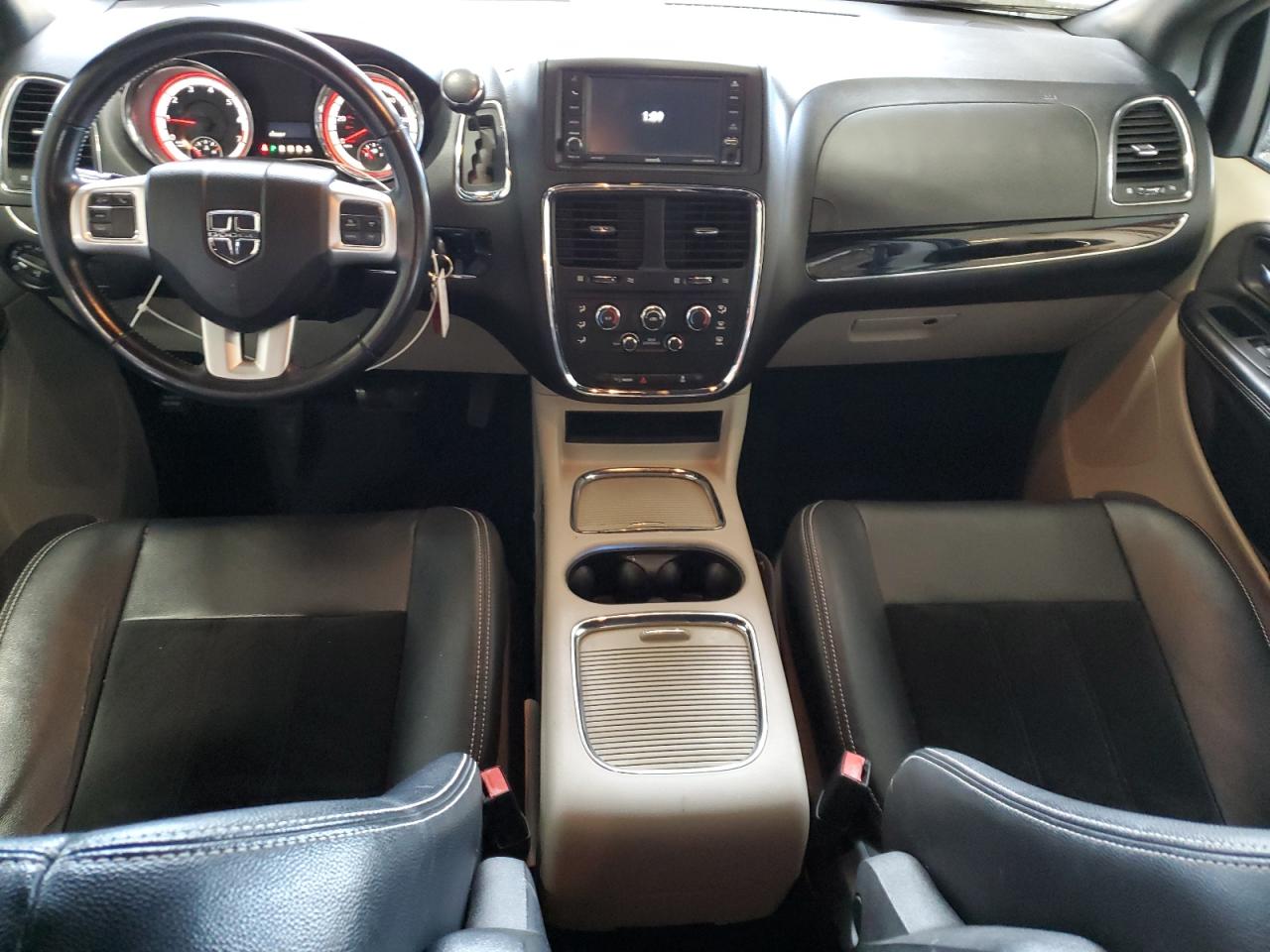 2018 Dodge Grand Caravan Sxt VIN: 2C4RDGCG8JR325399 Lot: 90824175