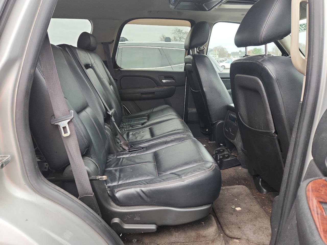 2010 Chevrolet Tahoe K1500 Ls VIN: 1GNUKAE05AR199786 Lot: 92355275