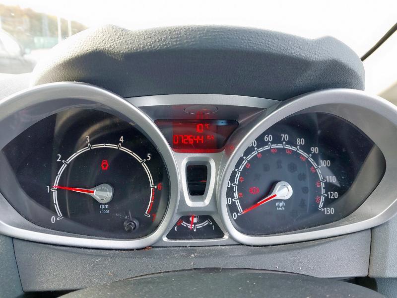 2011 FORD FIESTA 1.25 ZETEC 5DR [82]