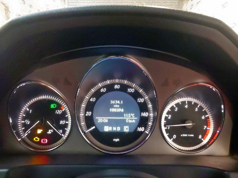 2010 MERCEDES-BENZ C CLASS C180 CGI BLUEEFFICIENCY SPORT 4DR AUTO