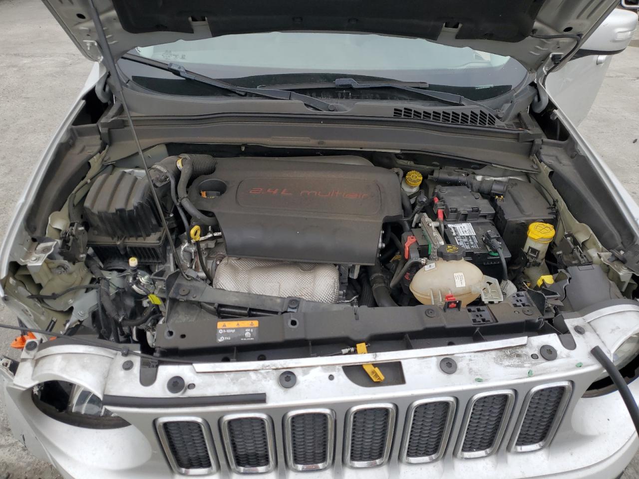 2017 Jeep Renegade Limited VIN: ZACCJADB4HPF68902 Lot: 92718025