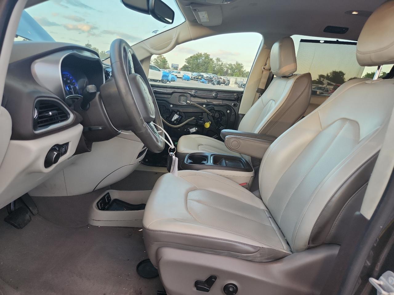 2020 Chrysler Voyager Lxi VIN: 2C4RC1DG9LR261827 Lot: 91416665